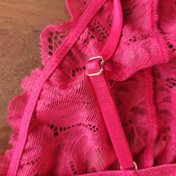 NWOT Free People Intimately Size M Red Lace Brami - Picture 5 of 7